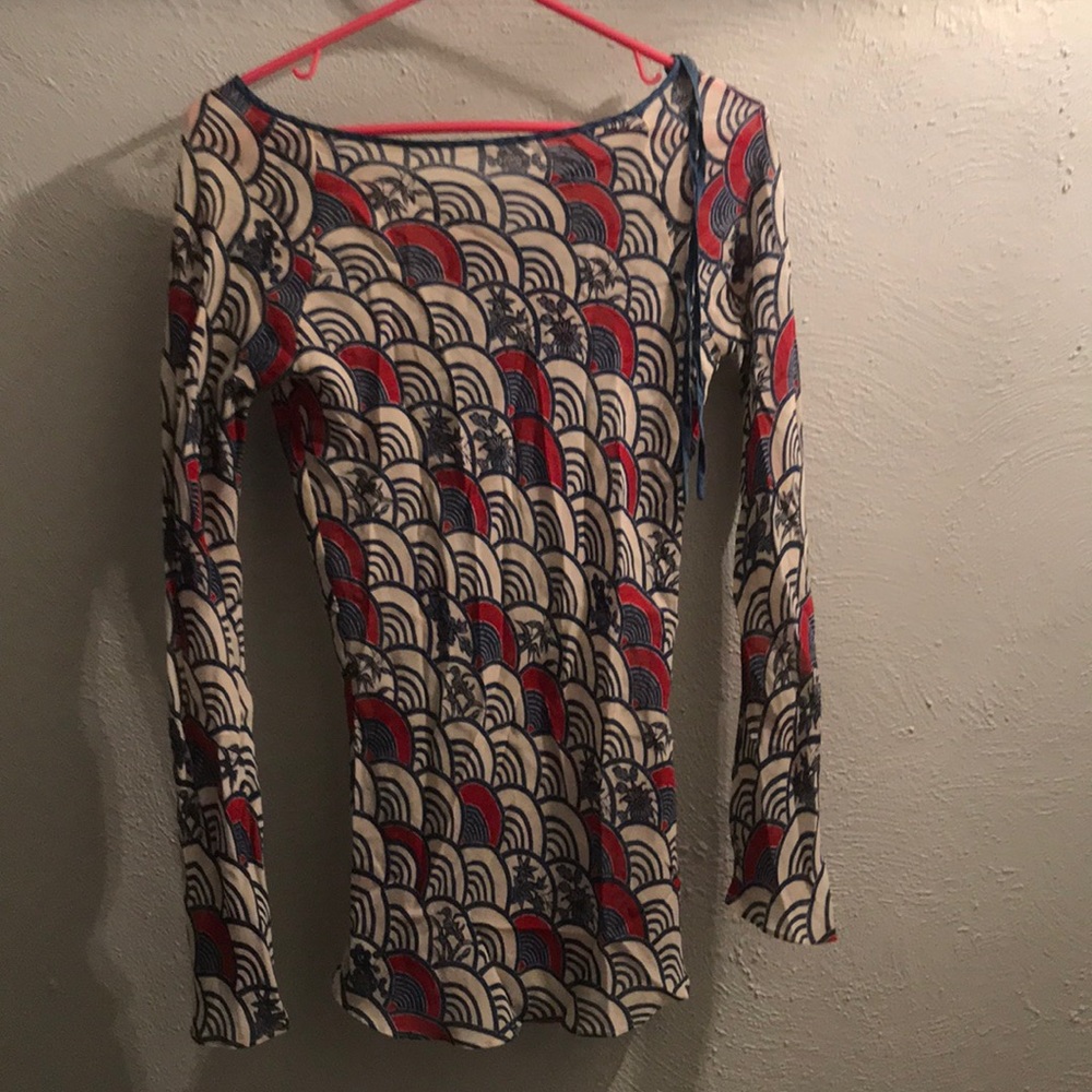 Patterned top